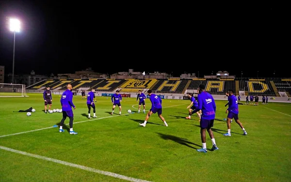 Alô, Waze? Motorista do Barcelona se perde a caminho de treino