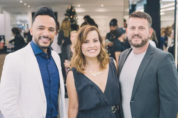 Desiderata Hair Institute comemora 20 anos em tarde de coquetel