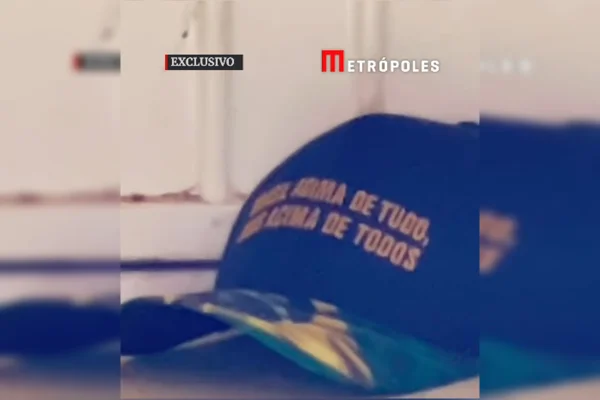 boné bolsonaro trailer explosões - Metrópoles
