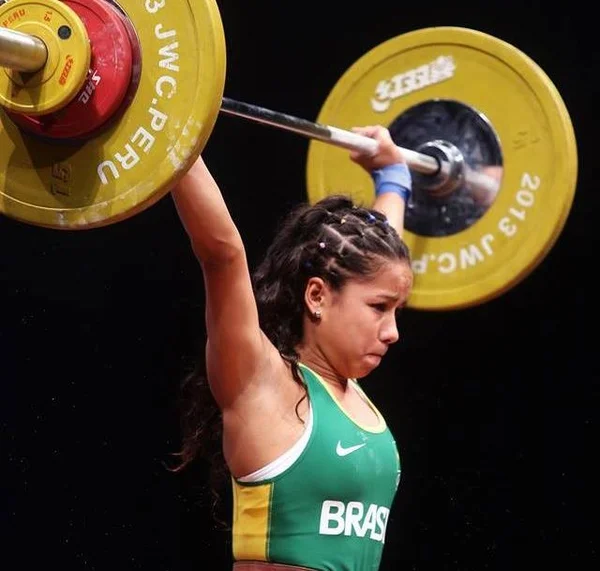Brasileira campeã mundial de levantamento de peso é mais uma pega no doping