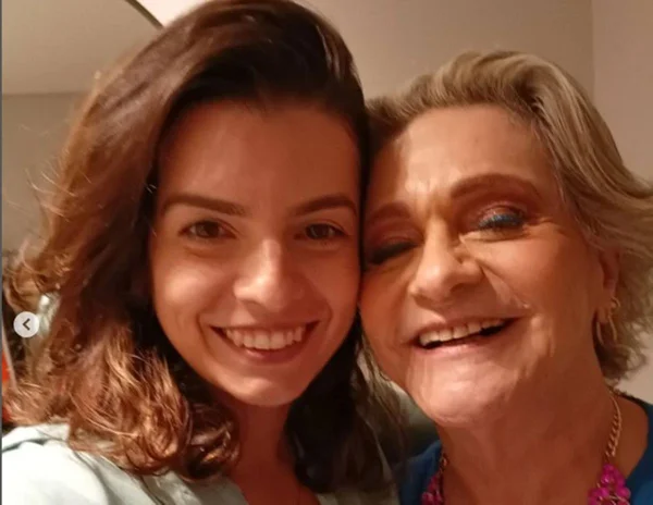 Fafy Siqueira revela fim de relacionamento de 10 anos com diretora - destaque galeria Fafy Siqueira revela fim de relacionamento de 10 anos com diretora - destaque galeria