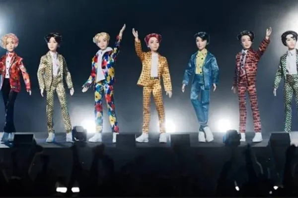 Integrantes do grupo de K-pop BTS viram bonecos da Mattel