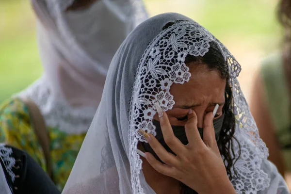 Enterro de Shirlene e Tauane, mãe e filha mortas no DFno DF