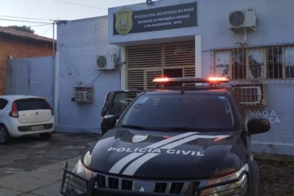 Imagem colorida, Avô é preso suspeito de estuprar e engravidar a própria neta no PI - Metrópoles