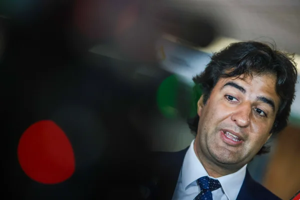 Gabriel Magno sobre “ideologia” em escolas: “Espantalho da extrema direita”