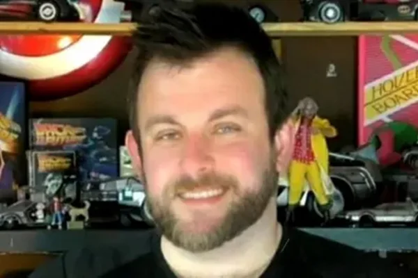 Stephen McCullagh, streamer que usou live fake para forjar álibi do assassinato brutal da esposa