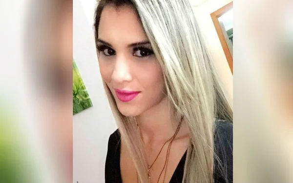 mulher loira