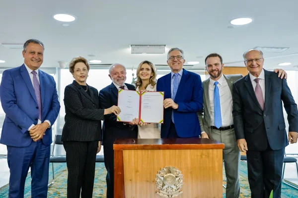 Ludhmila Hajjar encaminha contrato de R$ 2 bi para gerir Hospital Inteligente