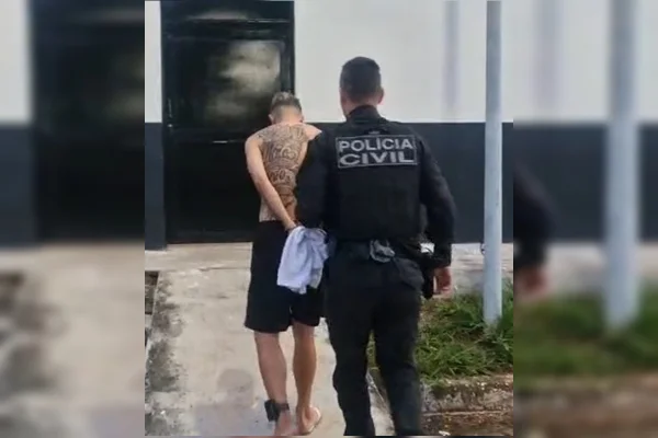 Dupla se esconde em banheiro de shopping e leva R$ 280 mil em joias