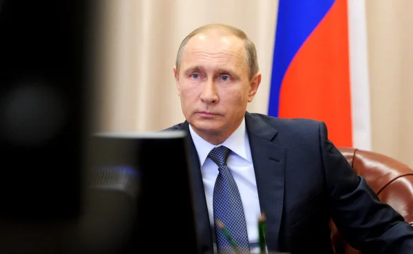 Putin diz que Turquia deu “facada nas costas” ao derrubar jato da Rússia