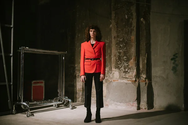 Estilista italiano apresenta nova direção para a moda masculina