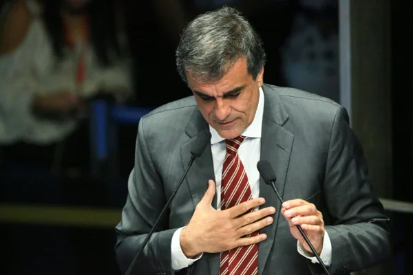 Ex-procurador e ex-ministro depõem em inquérito sobre áudio da JBS