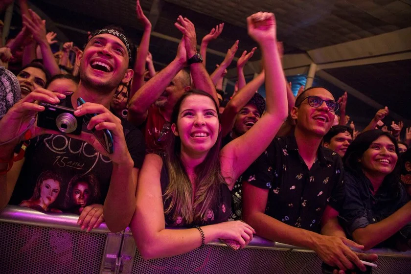 Fãs de Rouge marcaram presença no show Fãs de Rouge marcaram presença no show