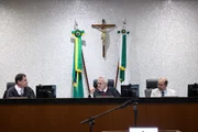 TRE reconhece inelegibilidade e impede Arruda de se candidatar ao GDF - imagem 5 TRE reconhece inelegibilidade e impede Arruda de se candidatar ao GDF - imagem 5