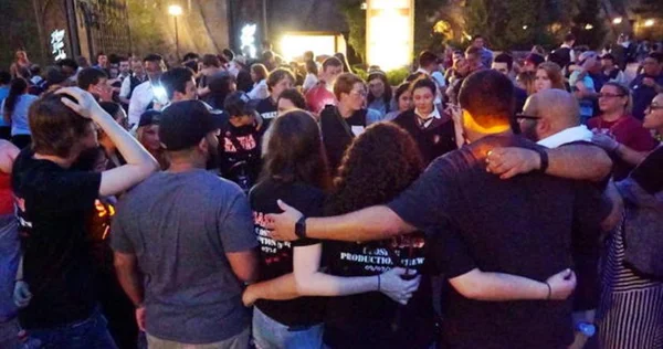 Disney doa US$ 1 milhão para famílias de mortos em massacre em Orlando