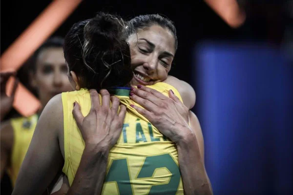 Brasil bate a Holanda por 3 sets a 0