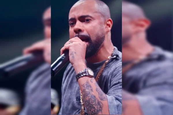 Cantor de pagode é morto com 3 tiros em assalto; mulher estava com ele