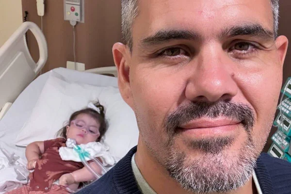 Juliano Cazarré e a filha Maria Guilhermina