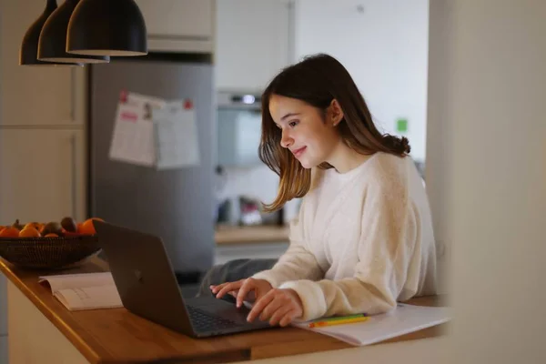 5 cursos on-line gratuitos sobre marketing para fazer no 2º semestre
