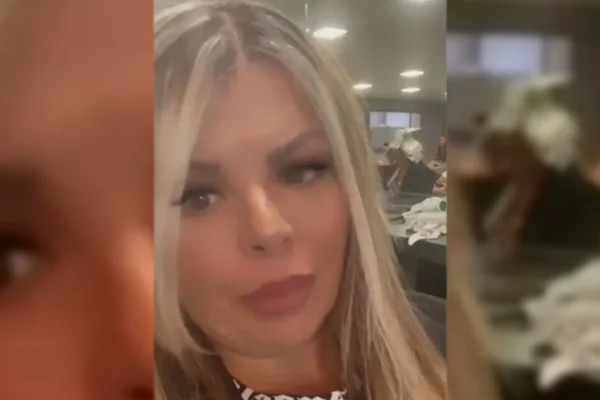 Imagem colorida de mulher loira