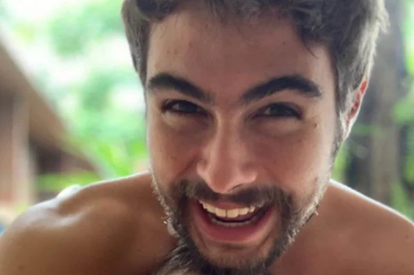 Rafa Vitti derrete seguidores com clique fofo ao lado de Clara Maria