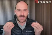 Eduardo Bolsonaro em conversa com o Metrópoles