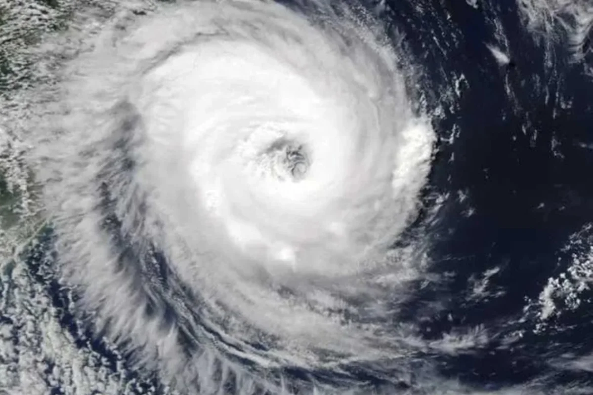 Ciclone extratropical "passa longe" de MG, mas frente fria traz chuva