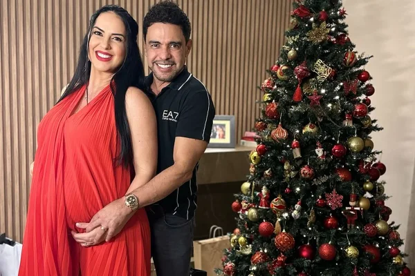 Graciele Lacerda e Zezé Di Camargo posam juntos na noite de Natal - Metrópoles
