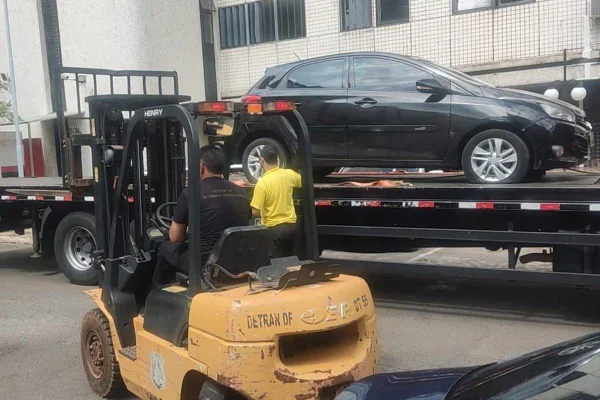 Alarme de carro dispara por horas e desperta ira de moradores do Plano