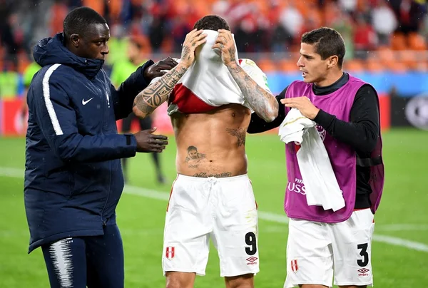 França carimba vaga e encerra chance de classificação do Peru: 1 x 0