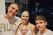 Na foto: Phelipe, Fabiana, Davi e Sara Saccab