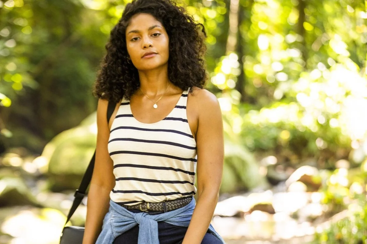 A atriz levou um tombo durante a apresentação de dança contemporânea A atriz levou um tombo durante a apresentação de dança contemporânea