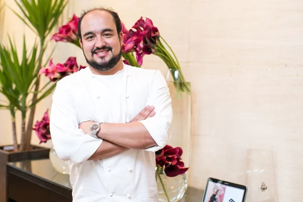 Chef Marcelo Petrarca lança ação beneficente a moradores de rua