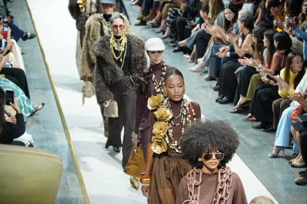 1º dia de programação do Metrópoles Catwalk - Metrópoles
