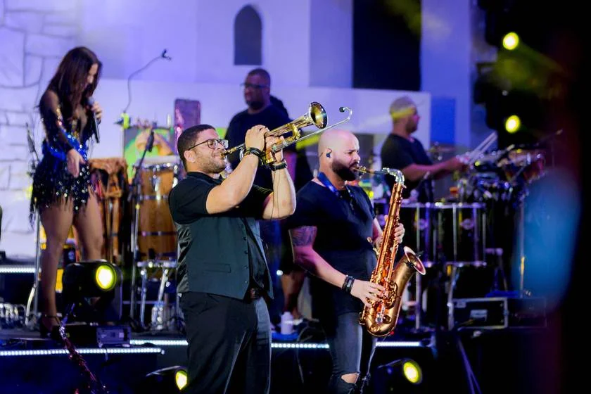 Cantora de Axé Ivete Sangalo se apresenta no evento Na Praia em Brasília. O evento ocorre ao lado da Concha Acústica Cantora de Axé Ivete Sangalo se apresenta no evento Na Praia em Brasília. O evento ocorre ao lado da Concha Acústica