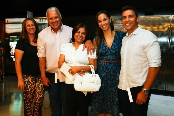 Sandra Pires, José Humberto Pires, Jozina Pires, Tatiane Araújo e Carlos Eduardo Araújo Sandra Pires, José Humberto Pires, Jozina Pires, Tatiane Araújo e Carlos Eduardo Araújo