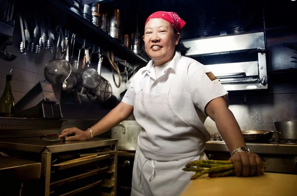 Documentário conta como as mulheres mudaram a indústria gastronômica