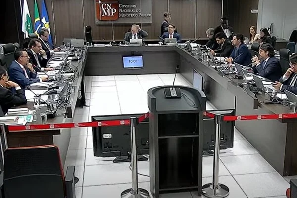 Fotografia colorida de reunião