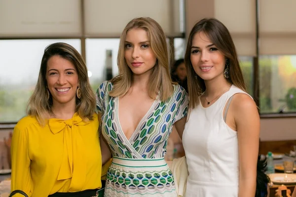 Helô Drummond, Flaviany Leite e Rafaela Amaral Helô Drummond, Flaviany Leite e Rafaela Amaral