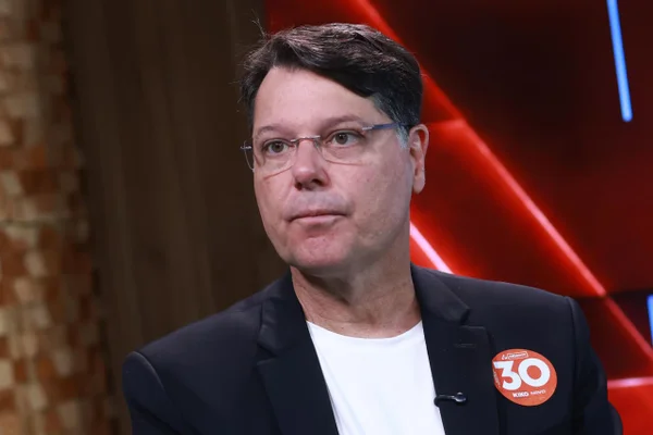 Kiko Caputo dá indireta a Cappelli: “A esquerda quer que você seja pobre”