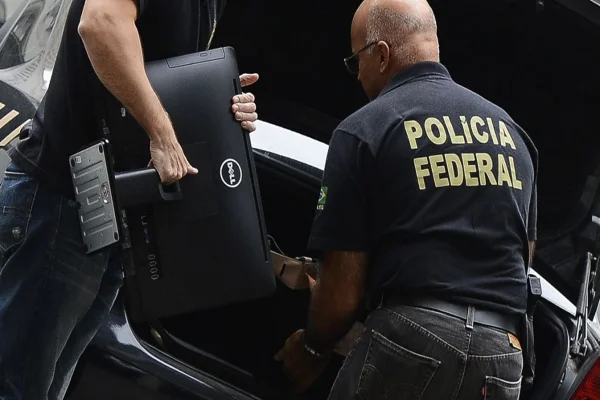 PF deflagra nova fase da Lava Jato e bloqueia R$ 5,2 milhões de suspeito