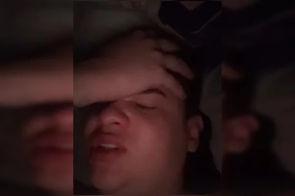 "Queria que fosse mentira", diz cantor sobre afogamento de videomaker