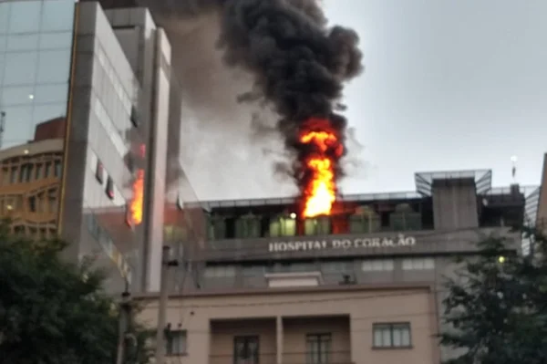 Incêndio atinge Hospital do Coração em São Paulo. Veja vídeo