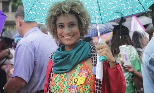 Foto colorida da vereadora Marielle Franco - Metrópoles