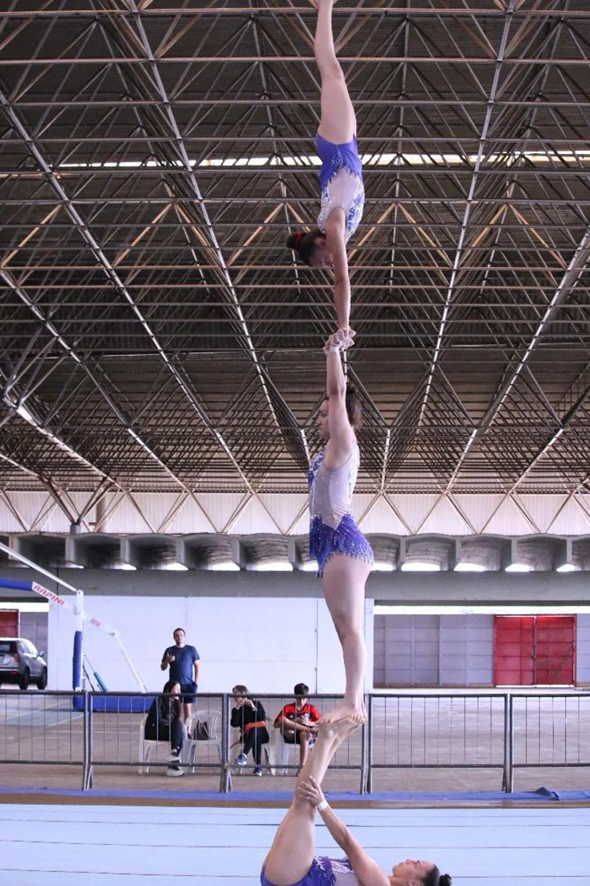 Ginástica acrobática: Akros viabiliza passagens, mas busca apoio alimentar - imagem 1 Ginástica acrobática: Akros viabiliza passagens, mas busca apoio alimentar - imagem 1