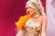 Thalita Zampirolli faz pose para o Instagram