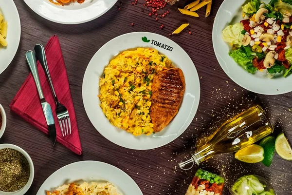 Tomatzo abre sua primeira unidade 24 horas no Brasil