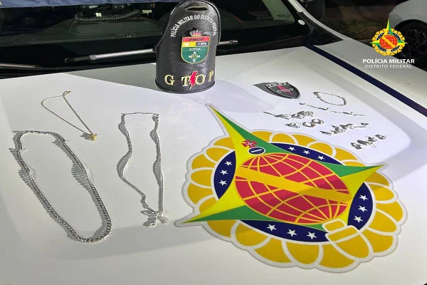 Pratas furtadas e recuperadas pela PMDF