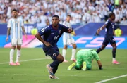 Deroy Duarte deixa tudo igual para Cabo Verde diante da Argentina Deroy Duarte deixa tudo igual para Cabo Verde diante da Argentina