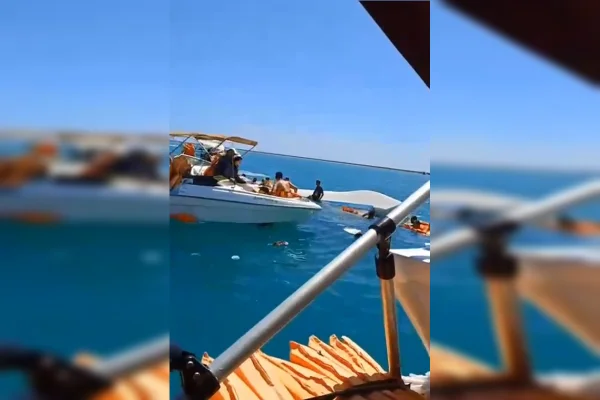 Imagens mostram o desespero de turistas após naufrágio de uma embarcação na praia de Barra Grande